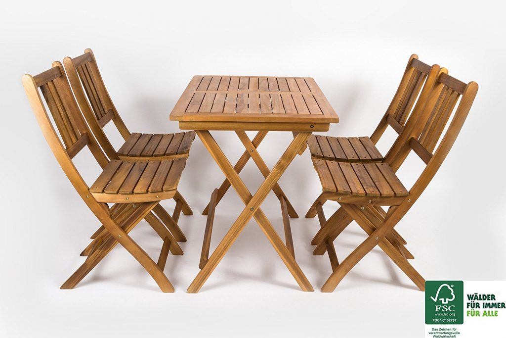 mesa y 4 sillas terraza madera